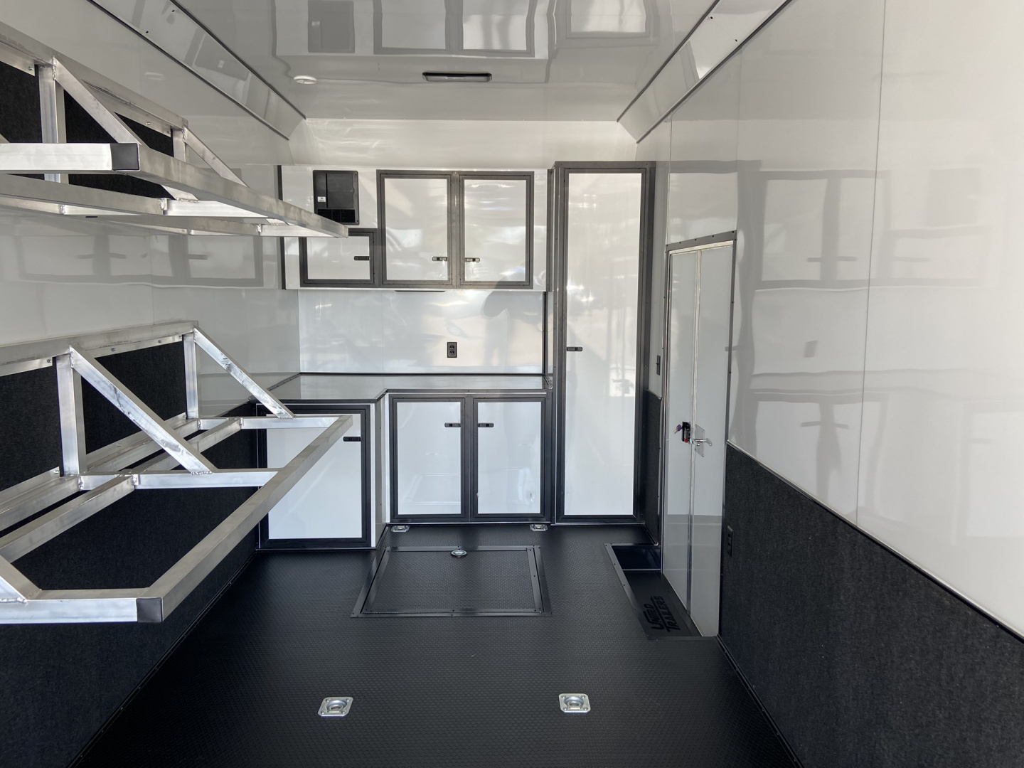 Used United 8.5X32 USH Race Trailer