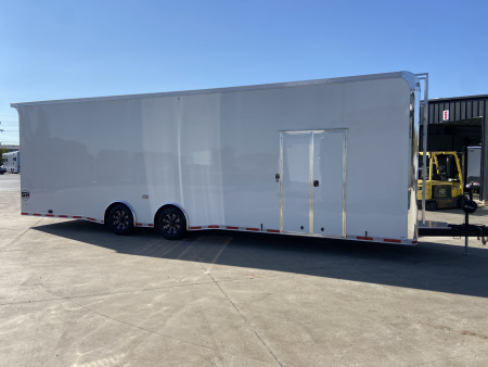 Used United 8.5X32 USH Race Trailer