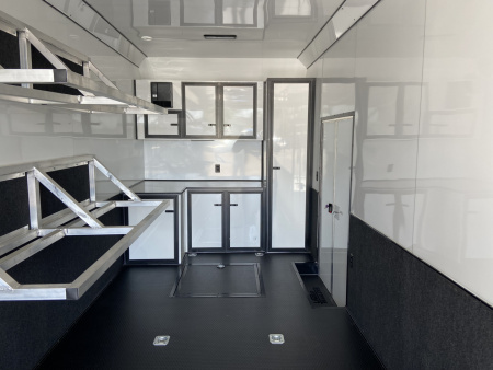 Used United 8.5X32 USH Race Trailer