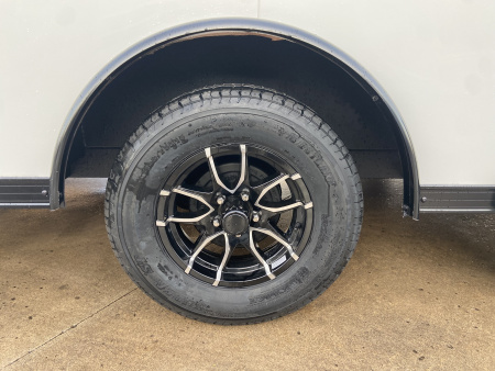 New 2026 United Trailers UJ Cargo / Enclosed Trailer 16'