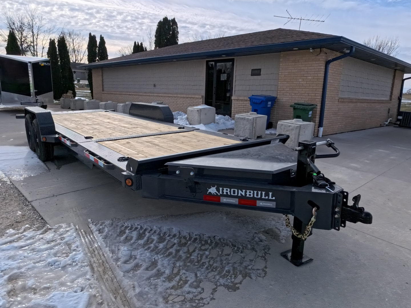 New 2026 Iron Bull 83 x 22 (16+6) TWB Tilt with 14,000 lb. GVWR - Gray