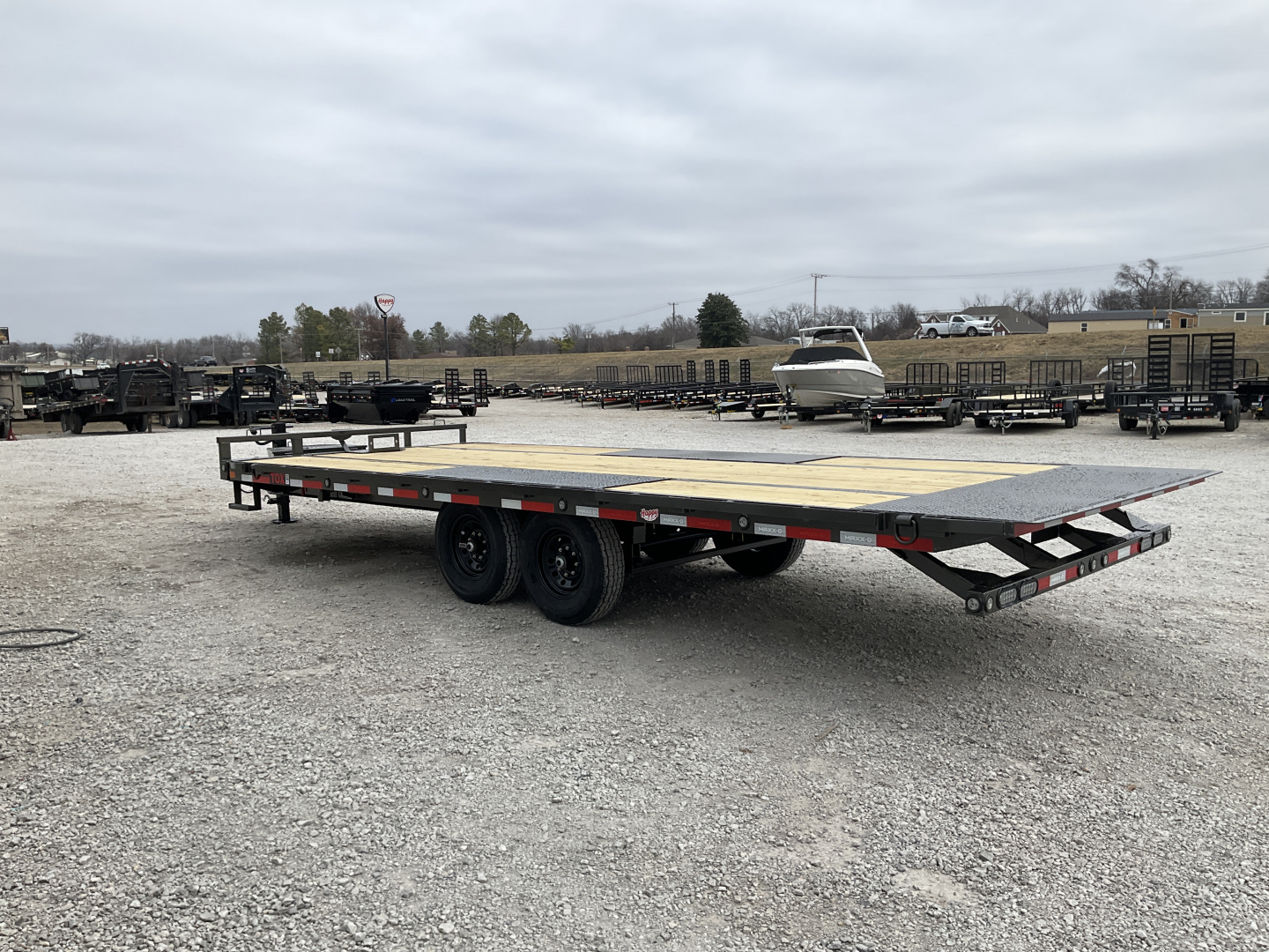 New 2026 MAXX-D 102”x22’ BP 14K Deckover Tilt – TOX