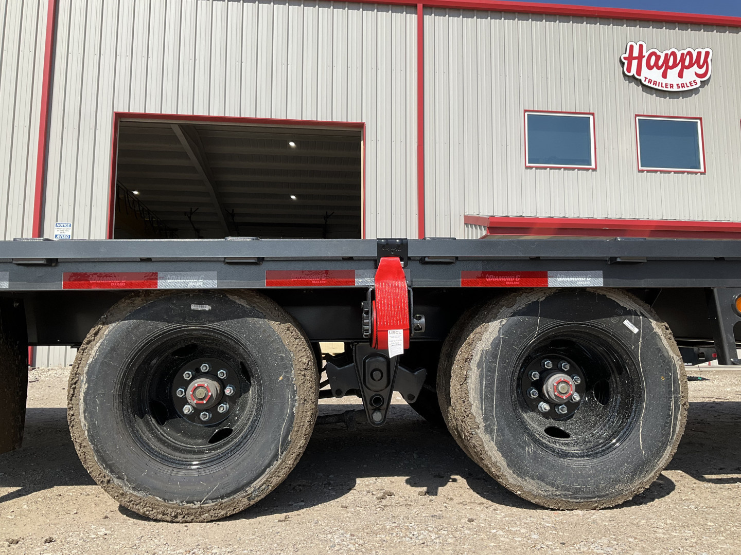 New 2026 Diamond C 102"x40' Engineered Beam FMAX210 w/ Max Ramps