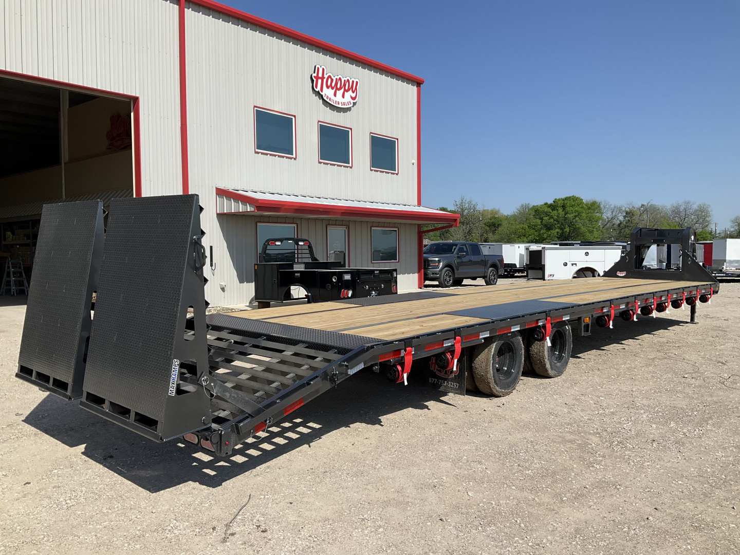 New 2026 Diamond C 102"x40' Engineered Beam FMAX210 w/ Max Ramps