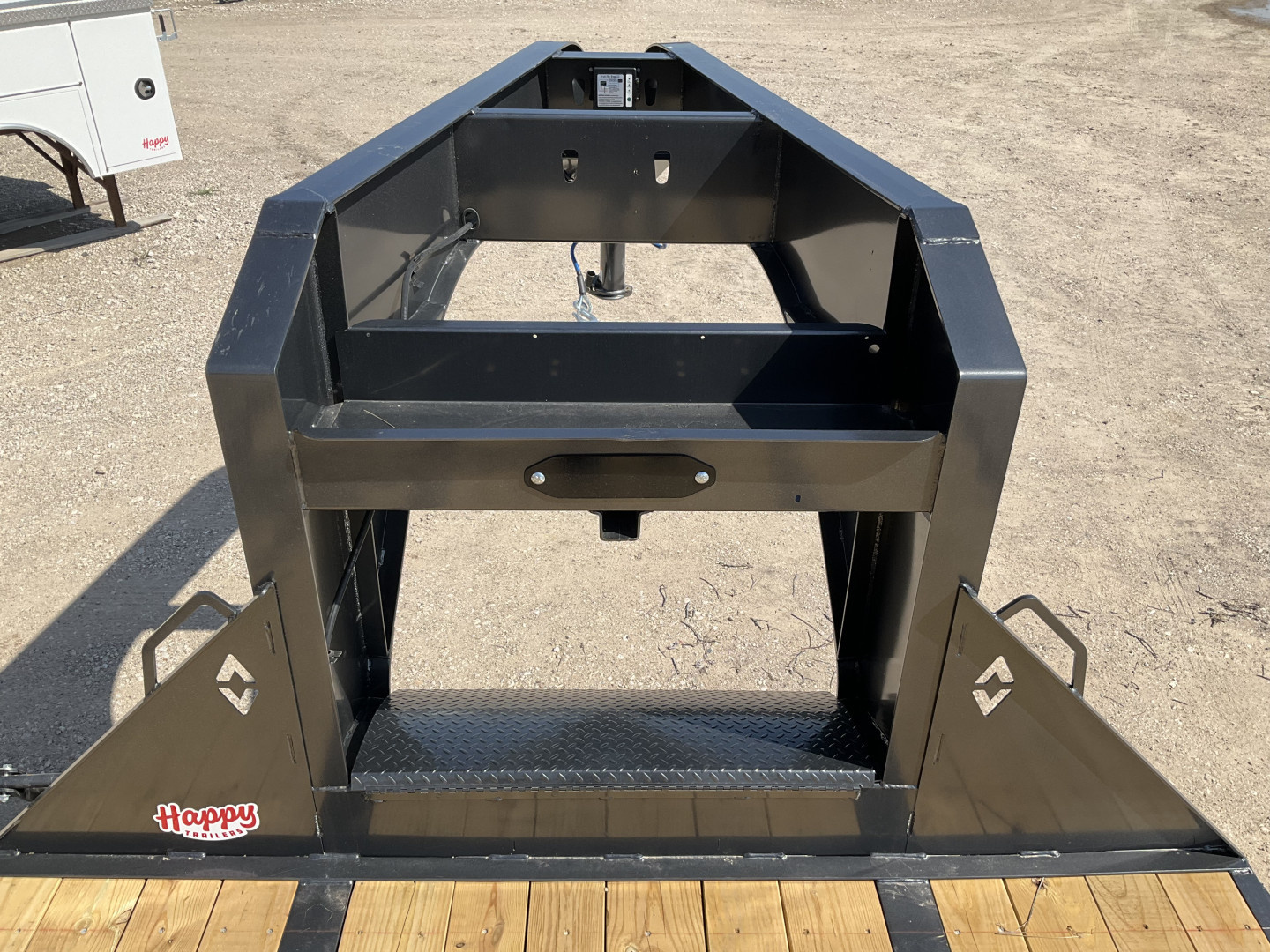 New 2026 Diamond C 102"x40' Engineered Beam FMAX210 w/ Max Ramps