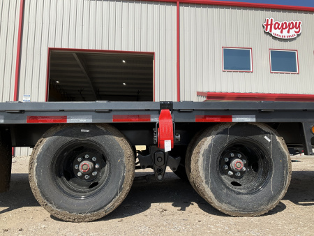 New 2026 Diamond C 102"x40' Engineered Beam FMAX210 w/ Max Ramps