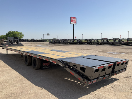 New 2026 Diamond C 102"x40' Engineered Beam FMAX210 w/ Max Ramps