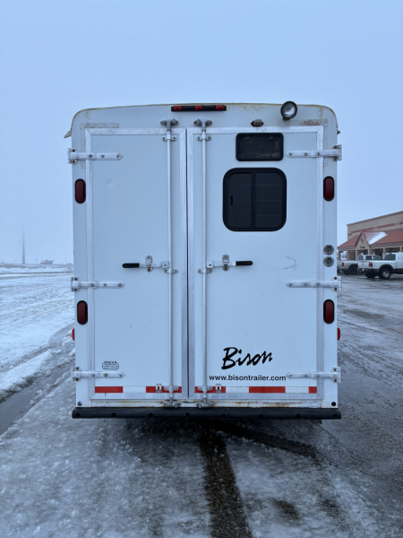 Used 2007 Bison Trailers 3 Horse 8'6" Living Quarter Horse Trailer