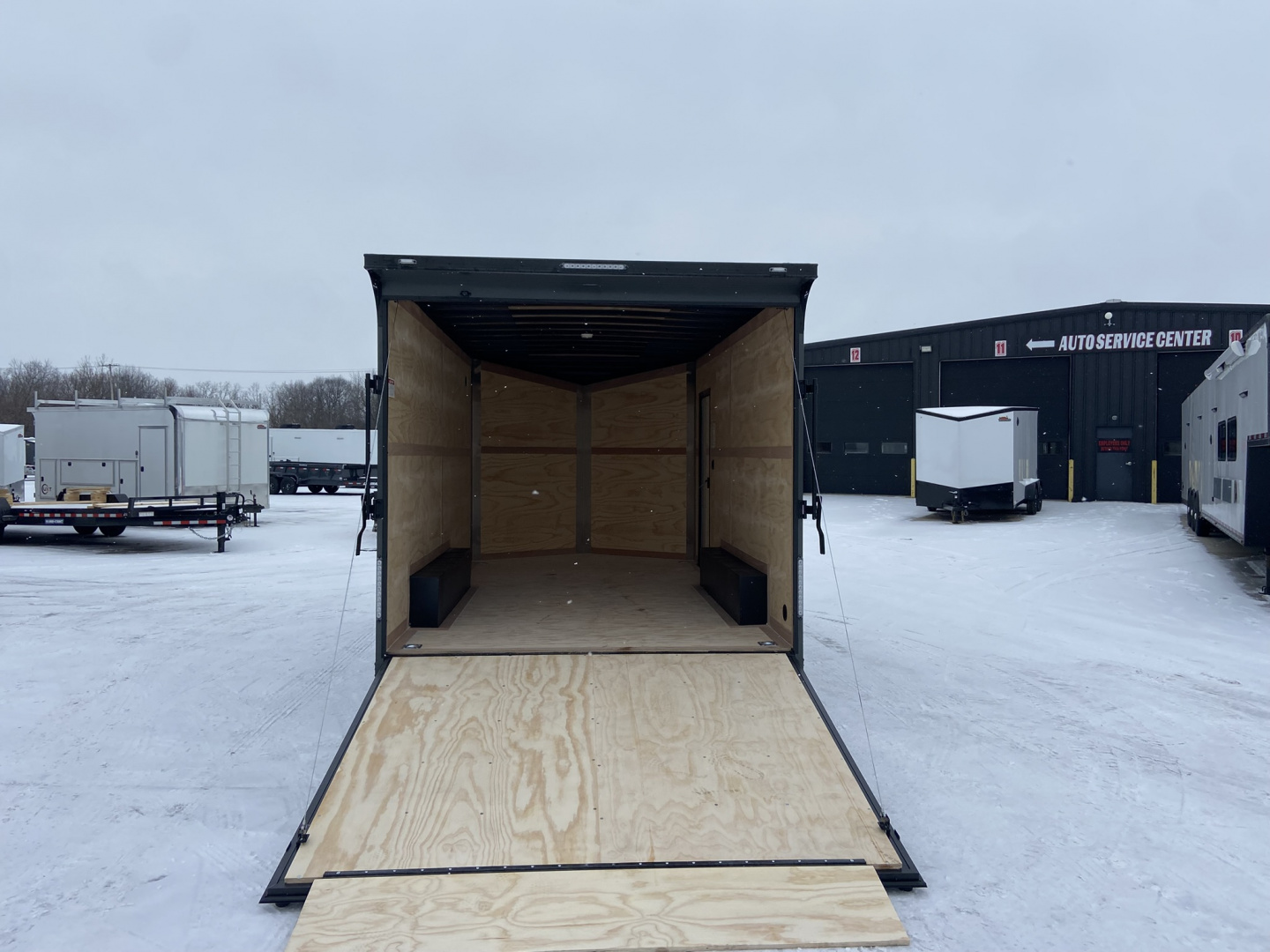 New 2026 United UJ8.5 X 16 Enclosed Trailer