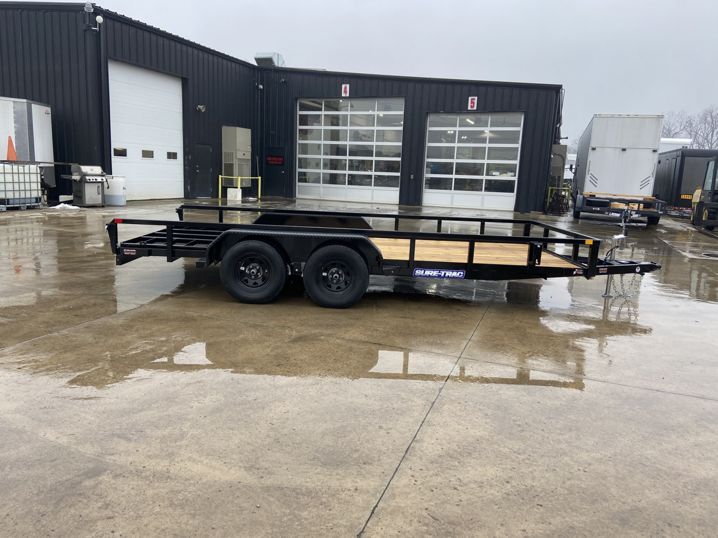 New Lamar 20" Car Hauler Trailer