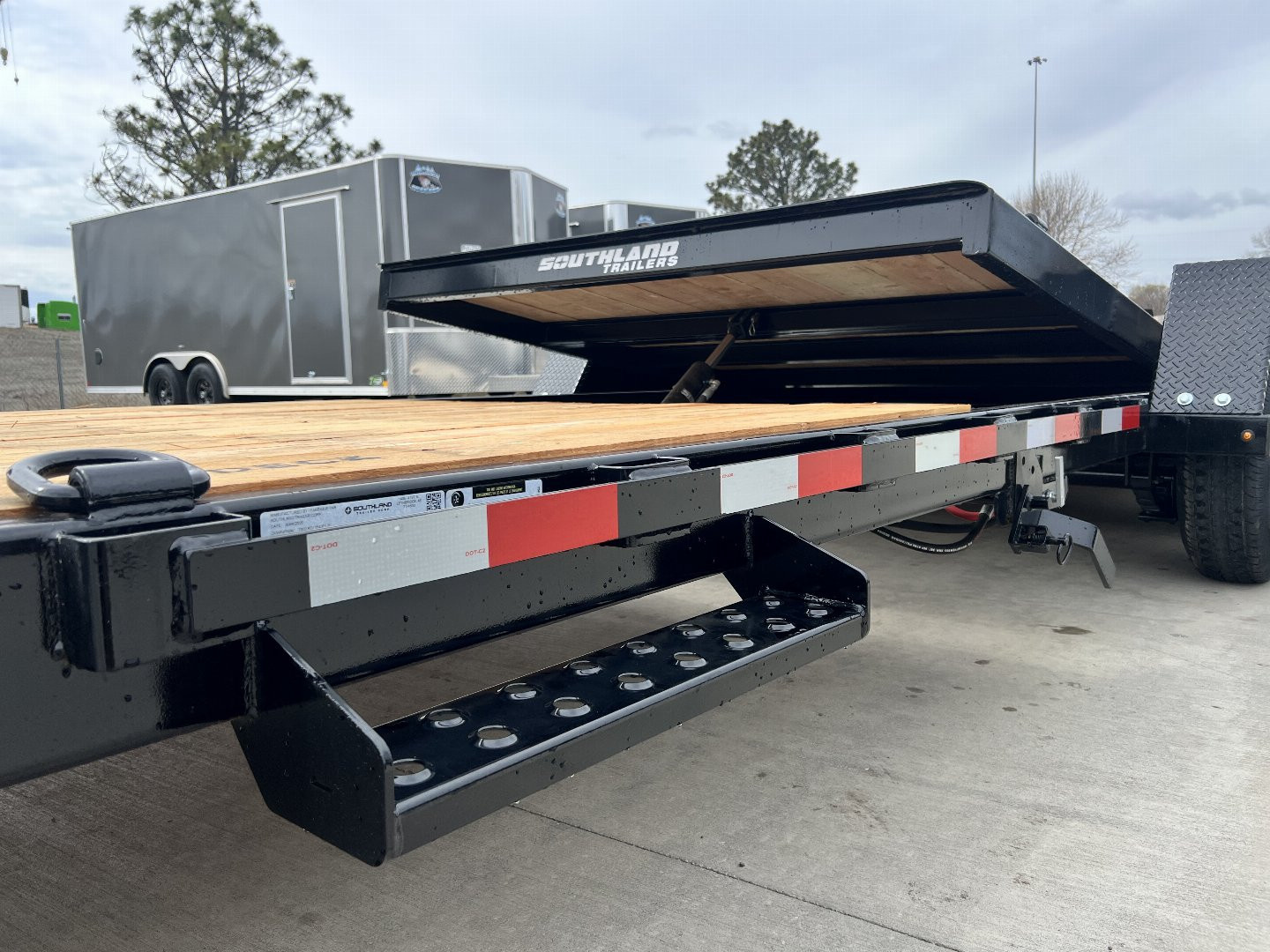 New 2026 Southland 22 ft = 16 ft Tilt + 6 ft flat Gravity Tilt Heavy Duty 14K Trailer