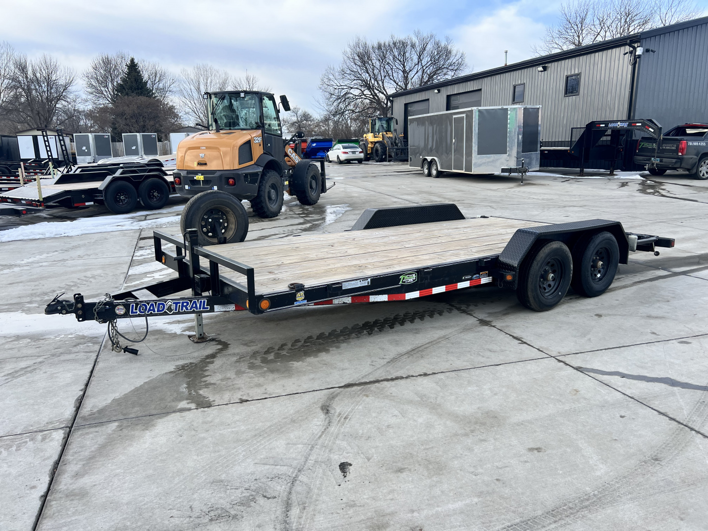 Used 2021 Load Trail 18’ flatbed Trailer 2-5200 lb axles=10K, dovetail, removable fenders, Slide In Ramps