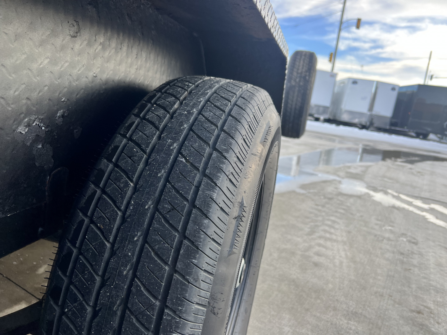 Used 2021 Load Trail 18’ flatbed Trailer 2-5200 lb axles=10K, dovetail, removable fenders, Slide In Ramps