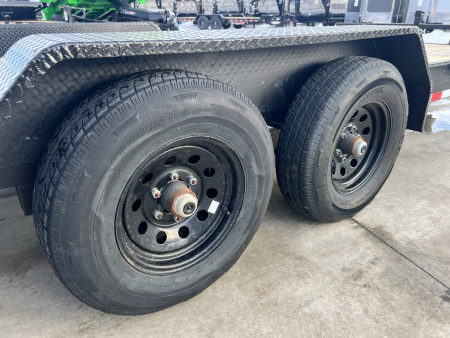 Used 2021 Load Trail 18’ flatbed Trailer 2-5200 lb axles=10K, dovetail, removable fenders, Slide In Ramps