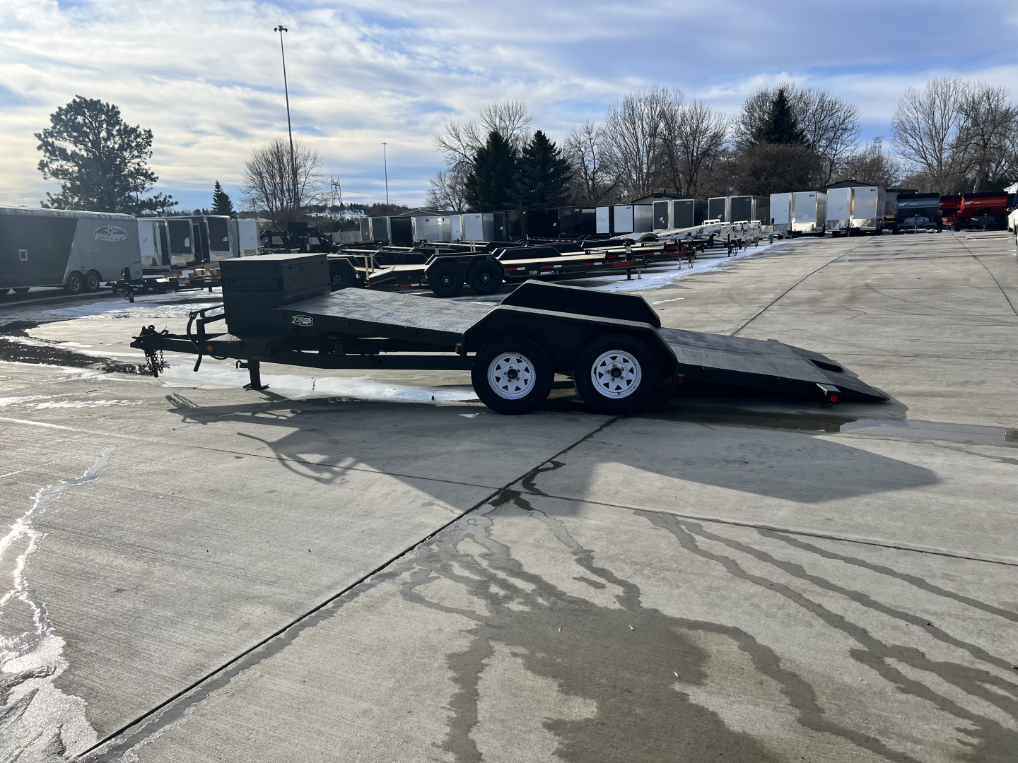 Used 2008 Load Trail 20’ TILT BED flatbed Trailer 2-3500 lb axles=7K, Slide In Ramps