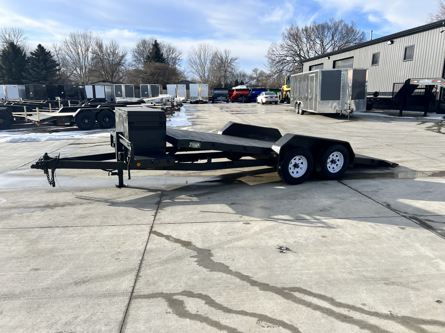 Used 2008 Load Trail 20’ TILT BED flatbed Trailer 2-3500 lb axles=7K, Slide In Ramps