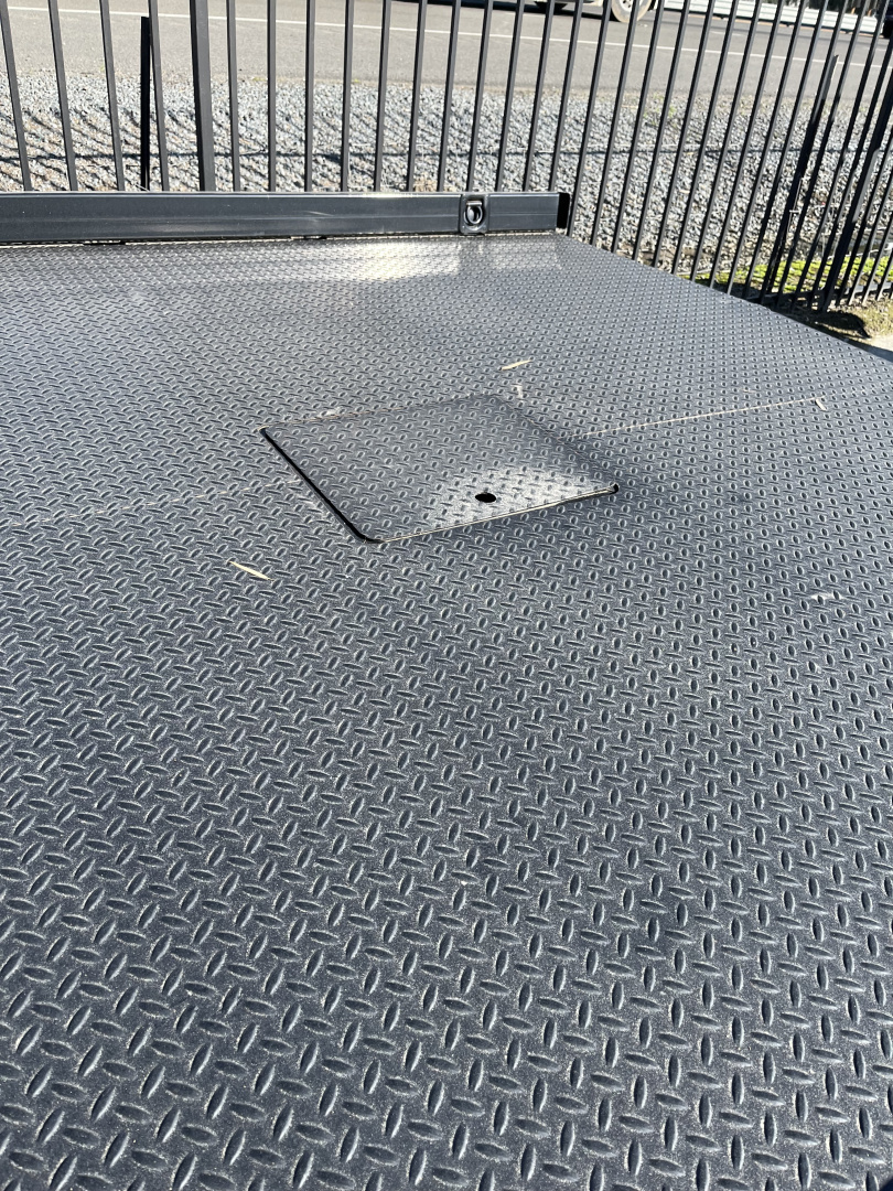 New 2024 Bradford Built STEEL WORKBED Truck Bed