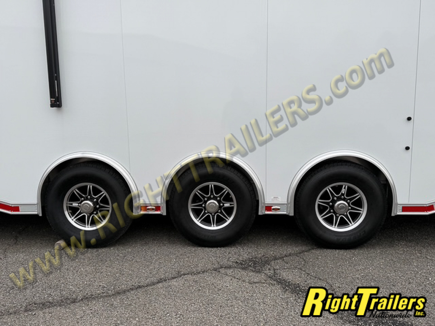 New 2026 8.5X32 iNTech STACKER