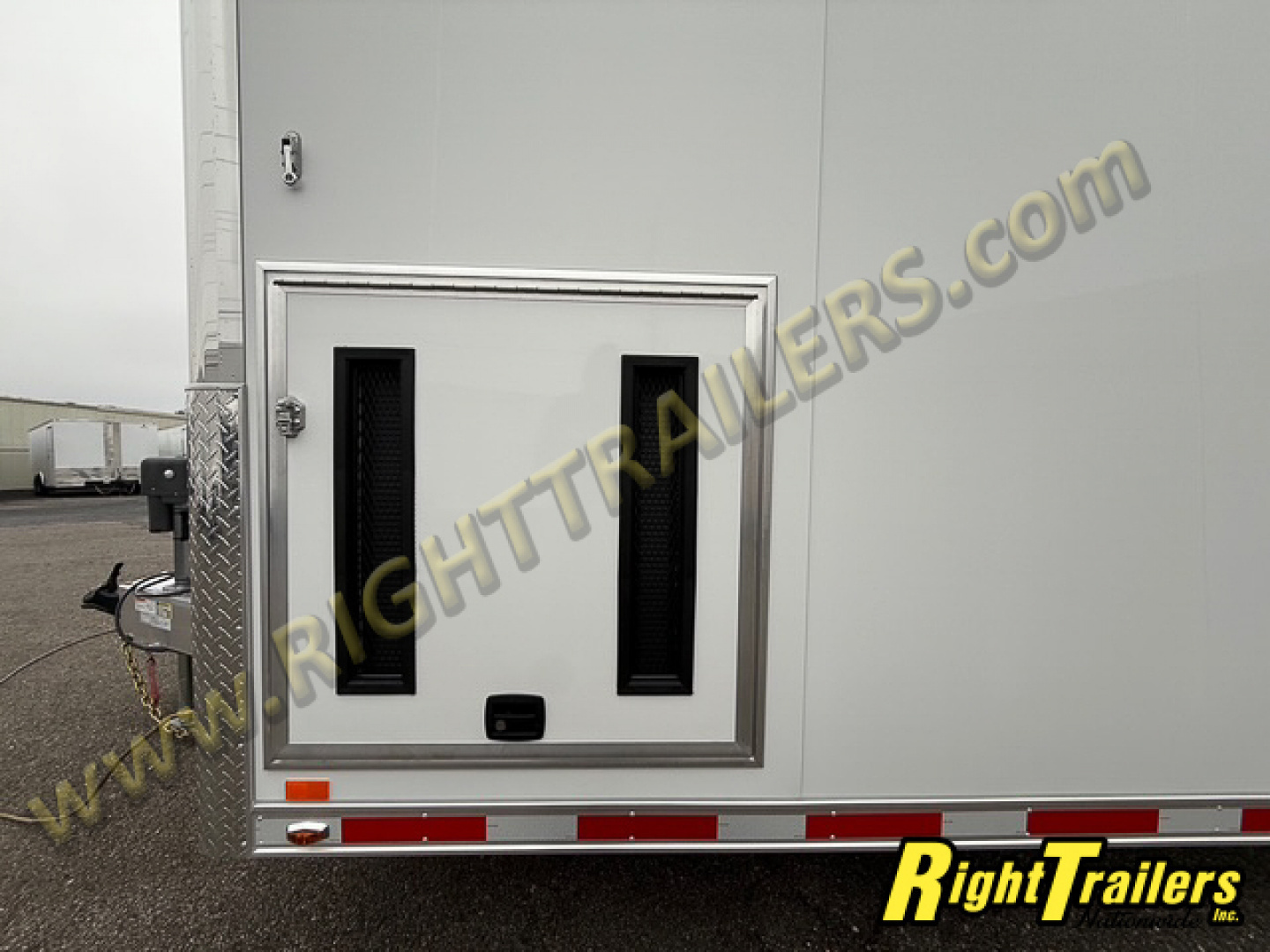 New 2026 8.5X32 iNTech STACKER