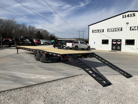 New 2026 Big Tex 102"x30' GN Tandem Axle Flatbed – 14GN