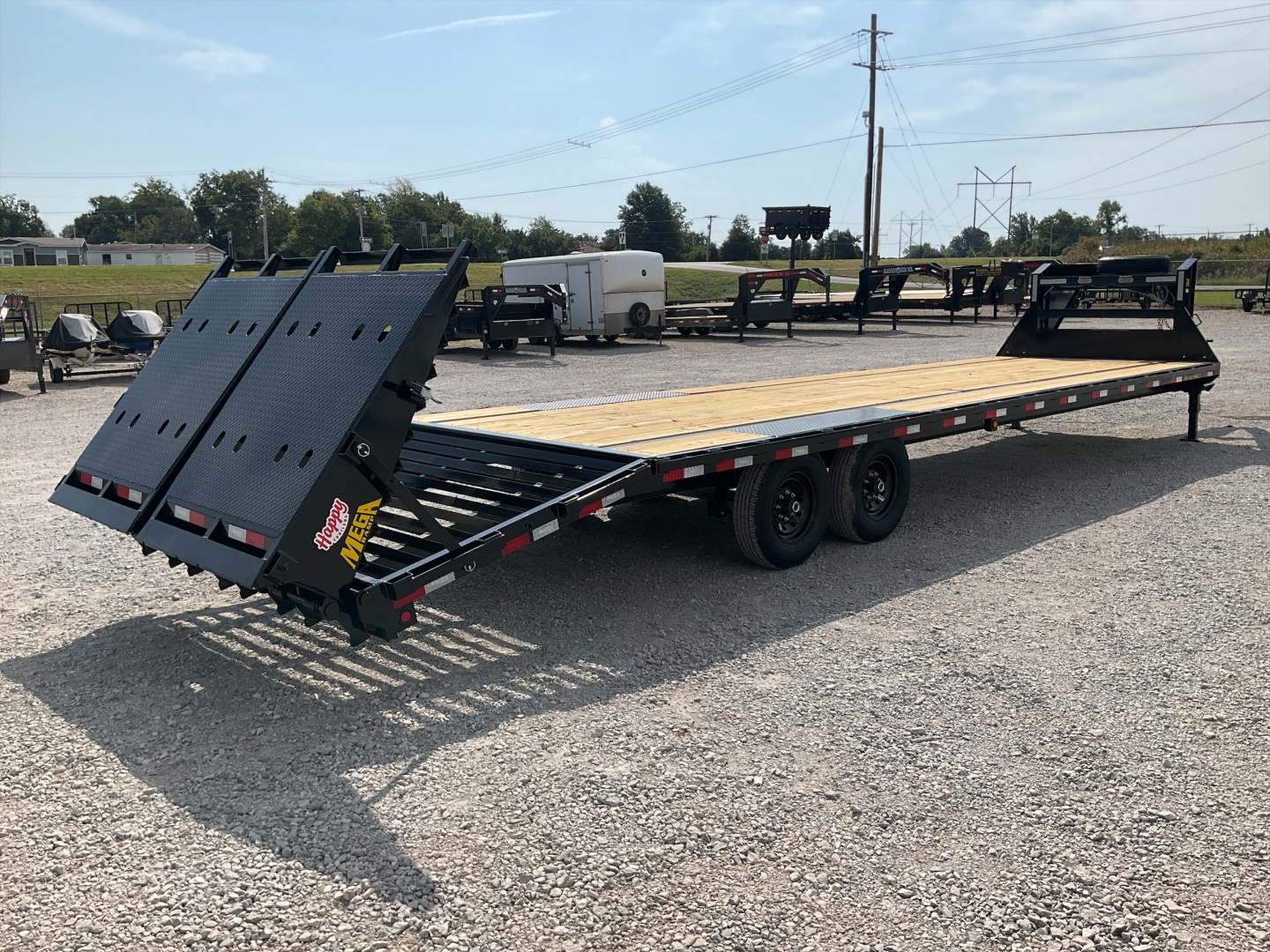 New 2026 Big Tex 102"x33' GN Tandem Axle Flatbed – 14GN
