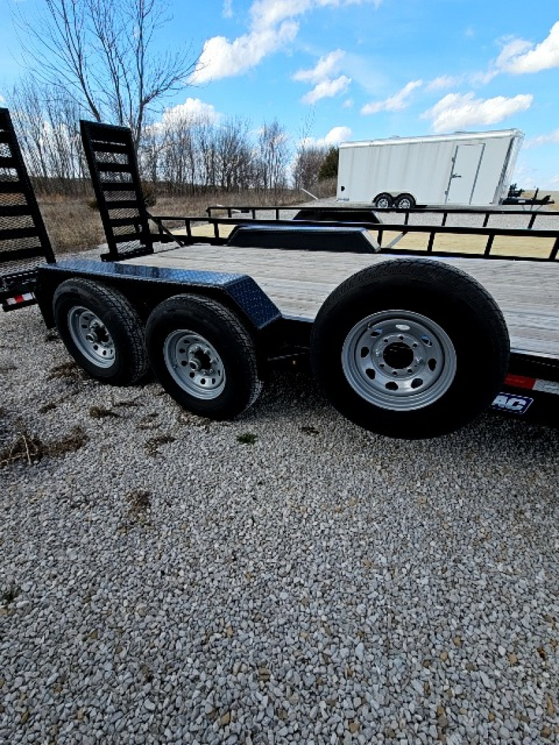 Used 2023 Sure-Trac 7 x 18 (16+2) 14K Equipment Trailer