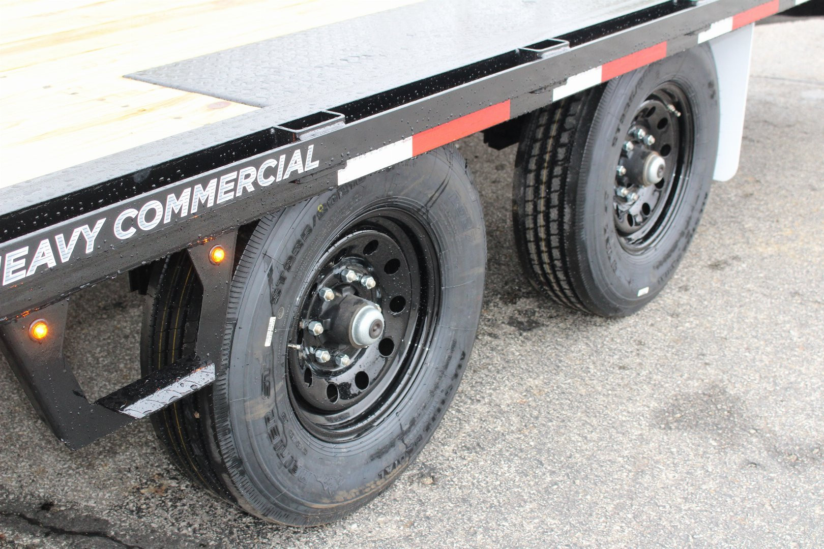 New 2026 Moritz 8' 6" x 18' + 4' Deckover Flatbed w/ Beavertail - Aluminum Ramps - 14,000# GVW