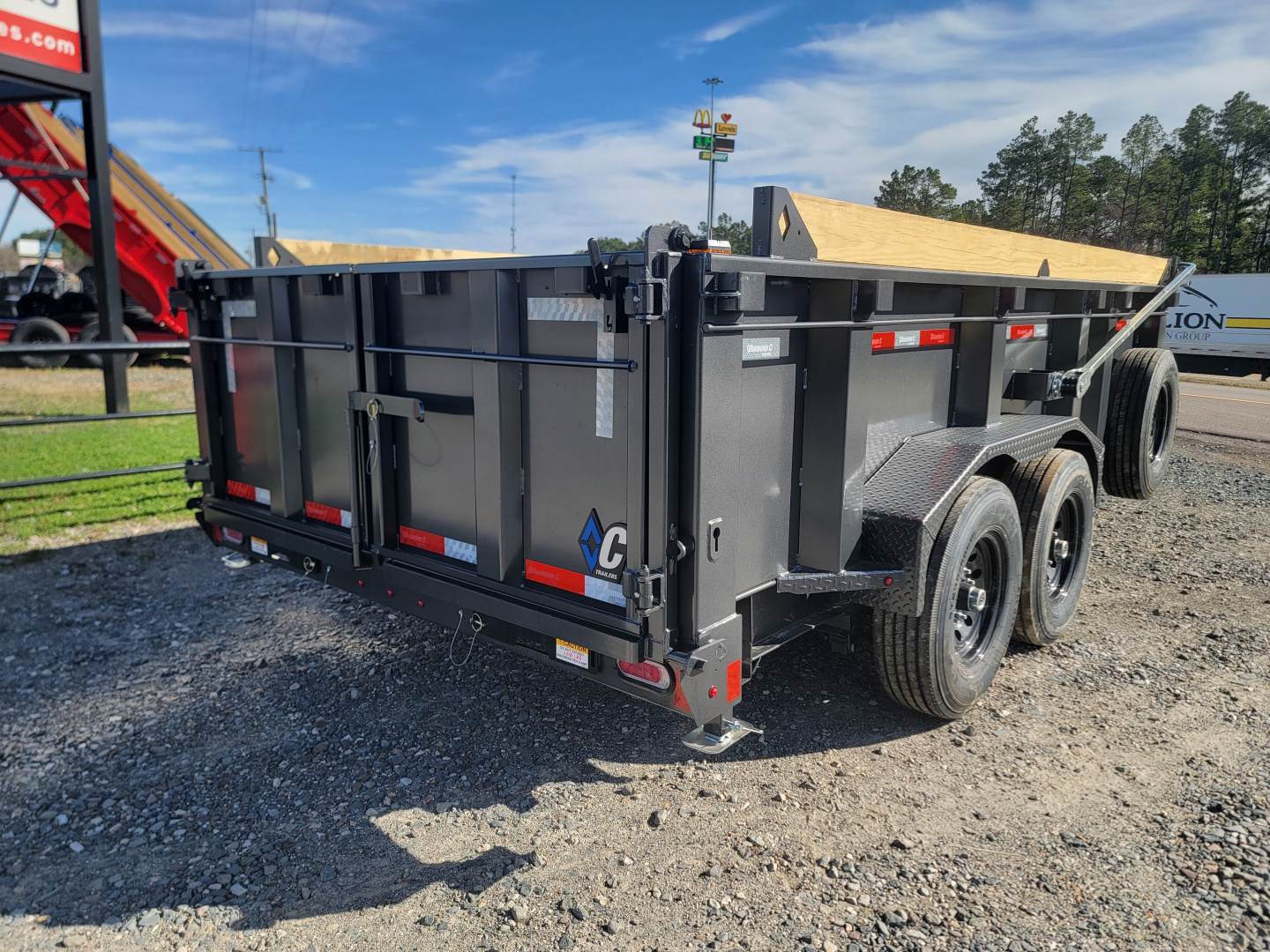 New 2026 Diamond C Trailers LPT207 14' x 82" Pacesetter Edition Dump Trailer