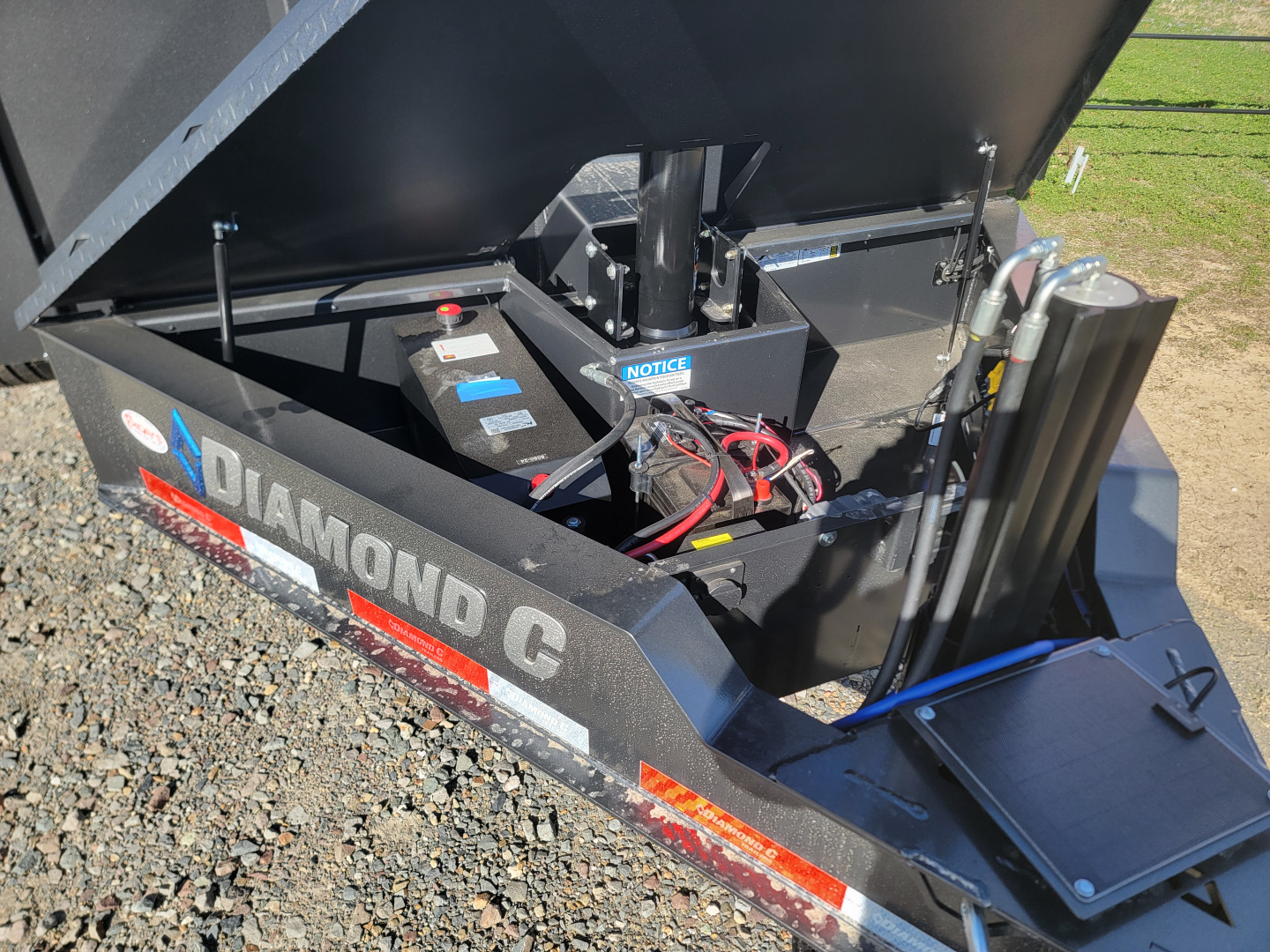 New 2026 Diamond C Trailers LPT207 14' x 82" Pacesetter Edition Dump Trailer