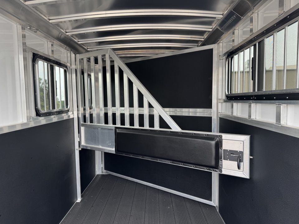 New 2026 Bar-M Trailers SS-20-W Horse Trailer