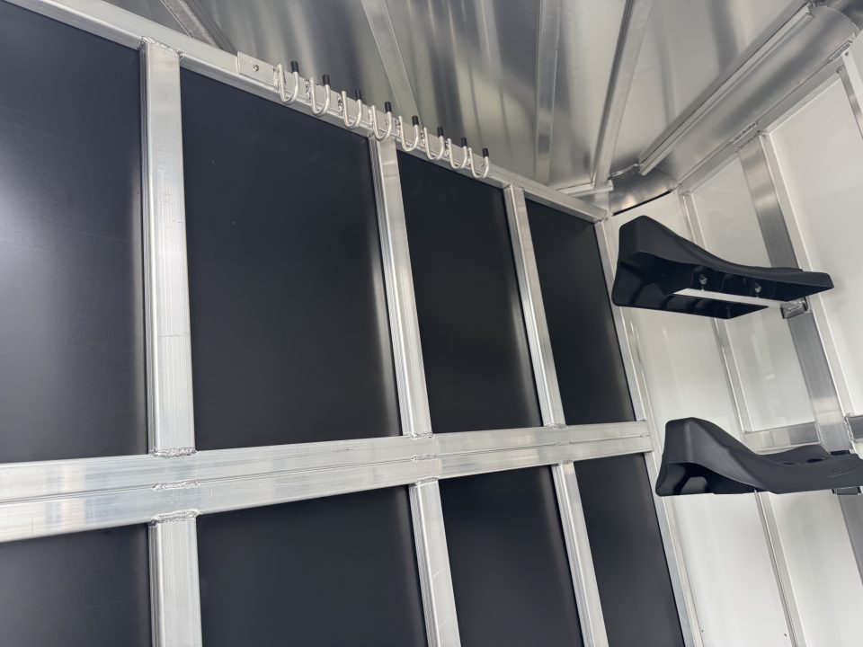 New 2026 Bar-M Trailers SS-20-W Horse Trailer
