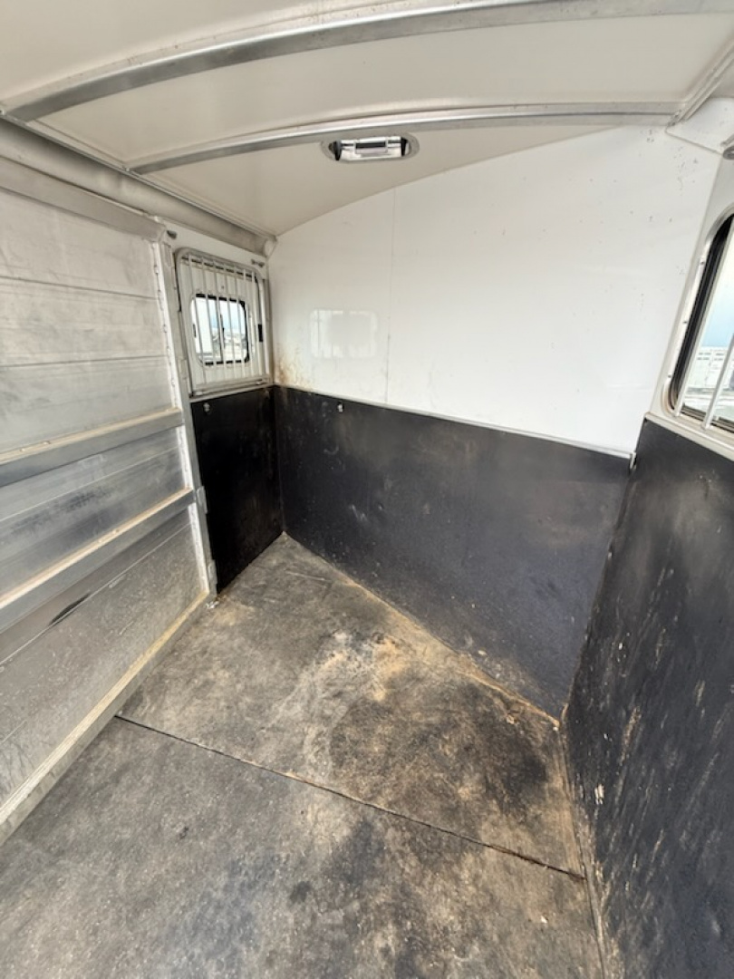 Used 2023 Cimarron Trailers 2H GN Horse Trailer