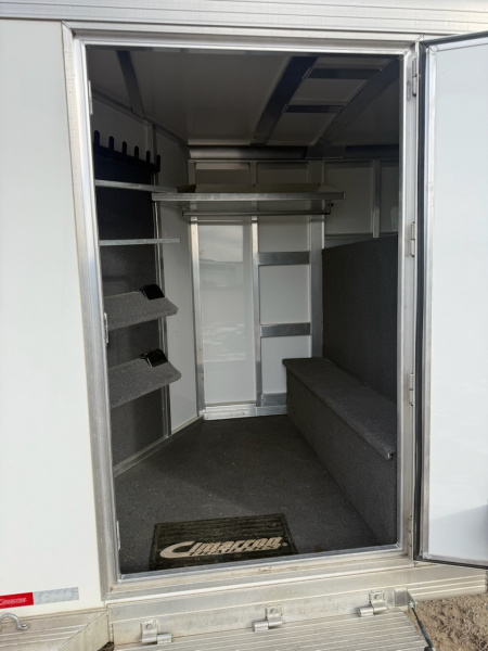 Used 2023 Cimarron Trailers 2H GN Horse Trailer