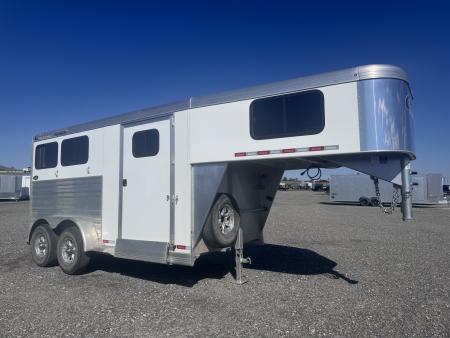 Used 2023 Cimarron Trailers 2H GN Horse Trailer