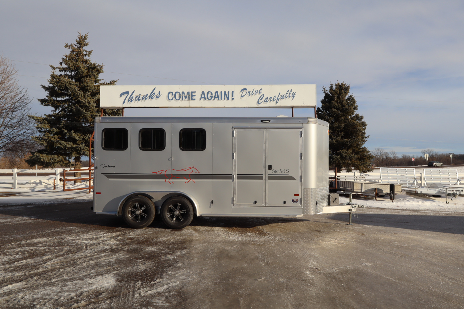 New 2026 Sundowner 3 Horse Super Tack BP Trailer