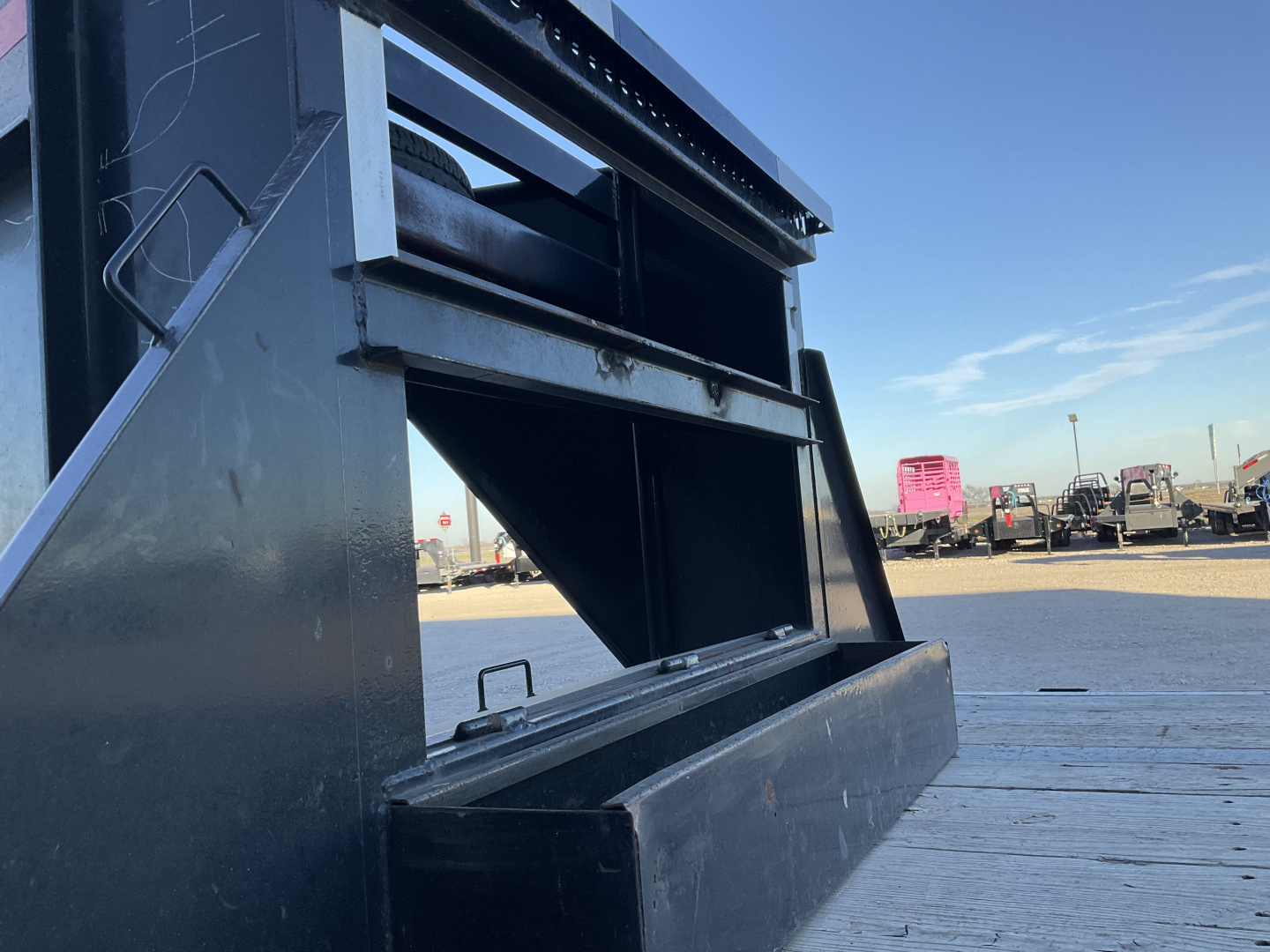 Used 2022 Load Trail 102"x32' Hydraulic Dovetail Flatbed