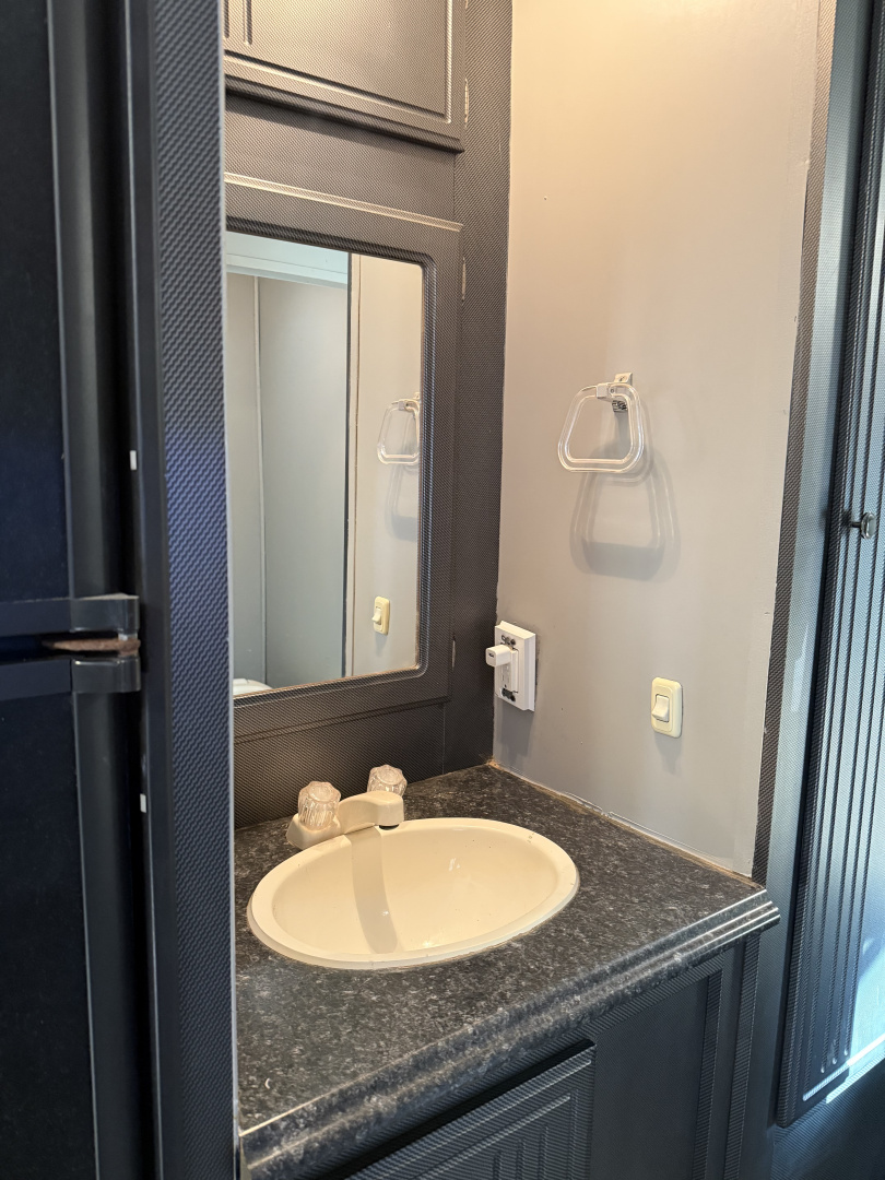 Used 2007 Coachmen Adrenaline Travel Trailer