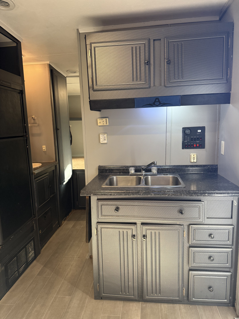 Used 2007 Coachmen Adrenaline Travel Trailer