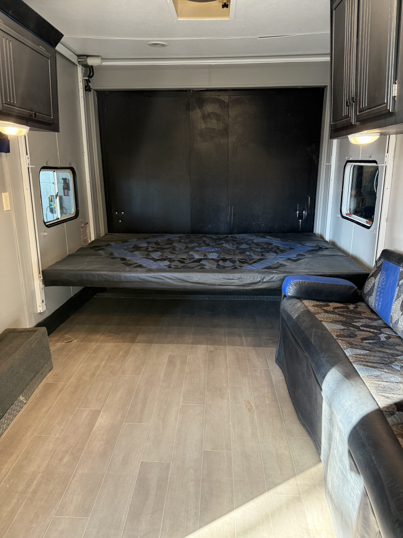 Used 2007 Coachmen Adrenaline Travel Trailer