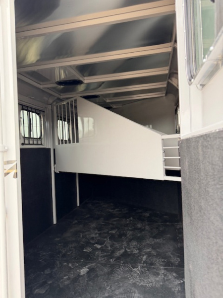 New 2026 Trails West 3 Horse Adventure