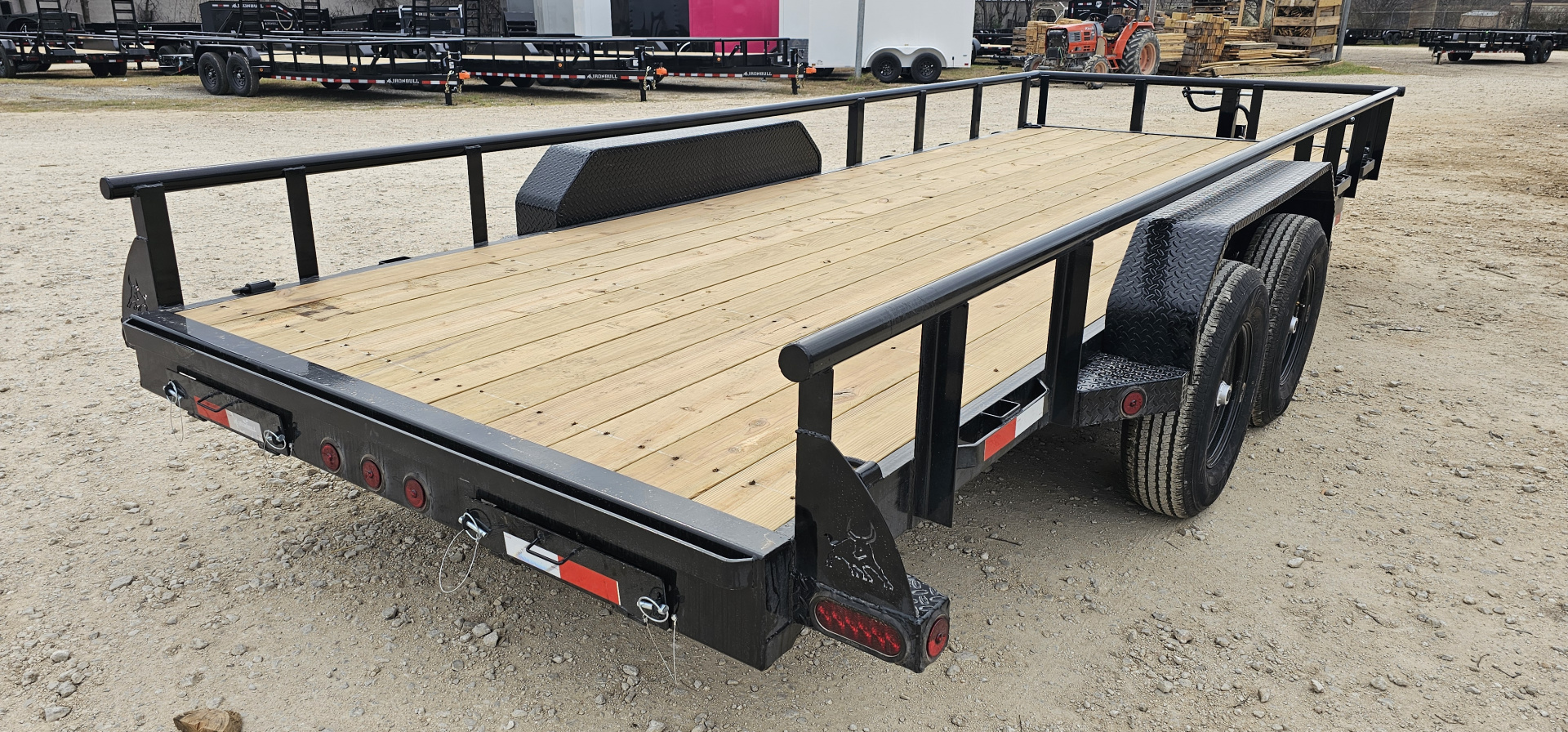 New 2026-Norstar-83-x-20-Iron-Bull-ETB-Mid-Duty-Utility-w/-Pipetop-&-Slide-In-Ramps-base-3EUGB2020T1108861