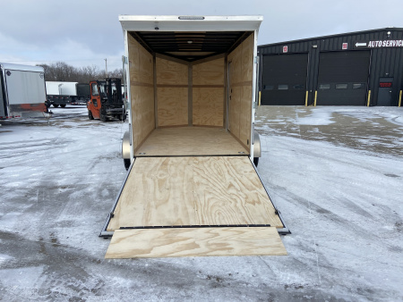New United 12' UJ V-Nose Enclosed Cargo Trailer