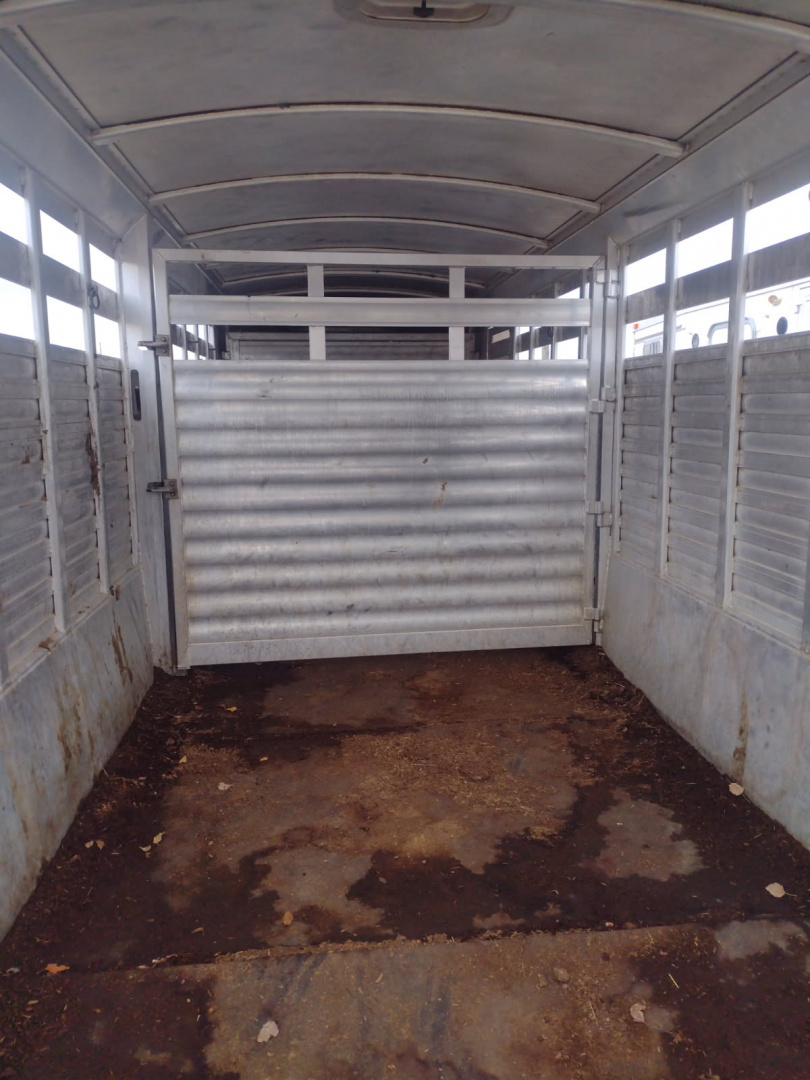 Used 2003 Trails West 20' Stock