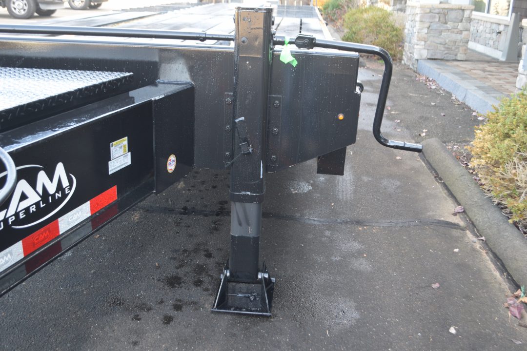 New CAM Superline 8'6" x 32' Heavy Duty Beast Deckover 65K