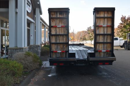 New CAM Superline 8'6" x 32' Heavy Duty Beast Deckover 65K