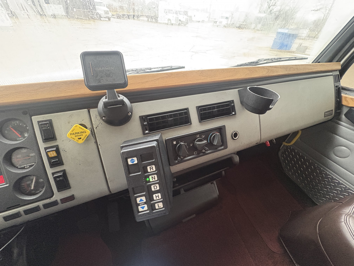 New 2001 Renegade 16' Toterhome