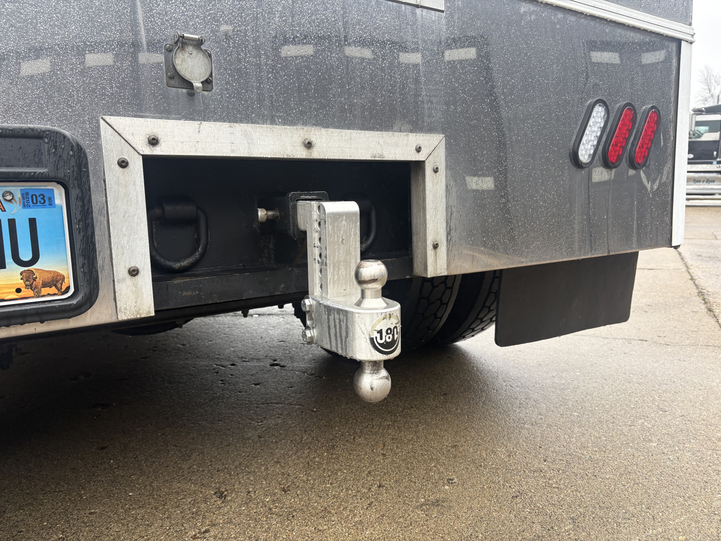 New 2001 Renegade 16' Toterhome