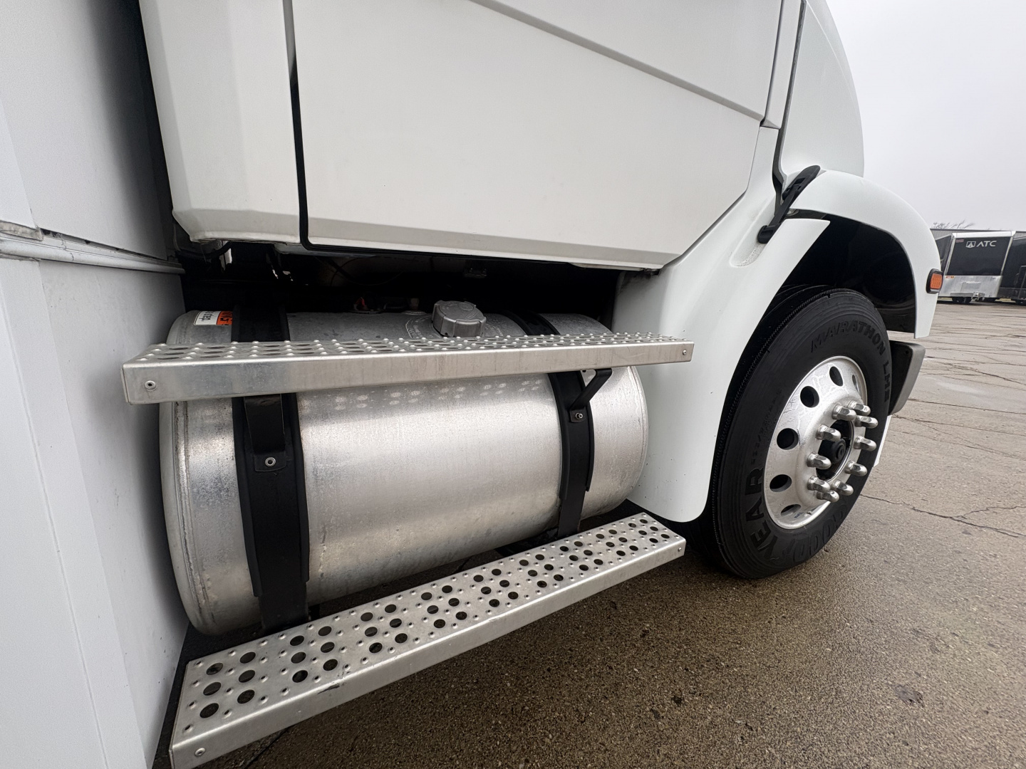 New 2001 Renegade 16' Toterhome