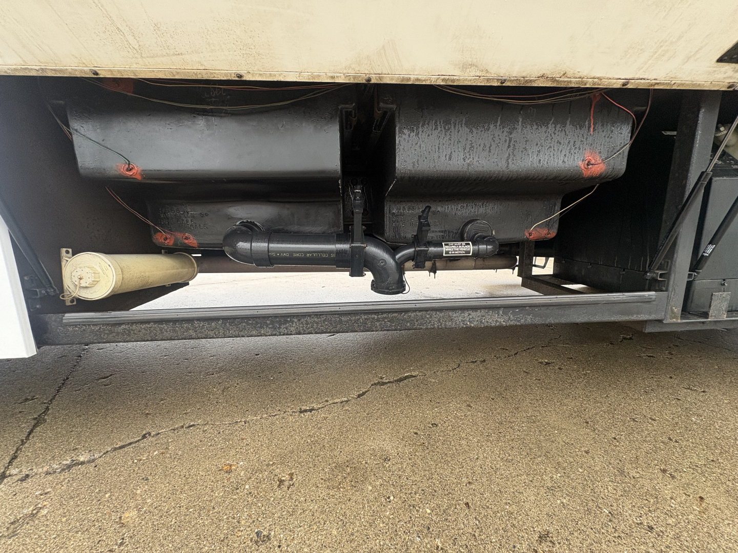 New 2001 Renegade 16' Toterhome