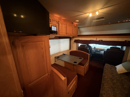 New 2001 Renegade 16' Toterhome